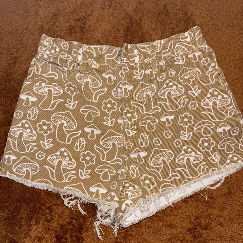 PacSun High Waist Tan Mushroom Print Shorts
